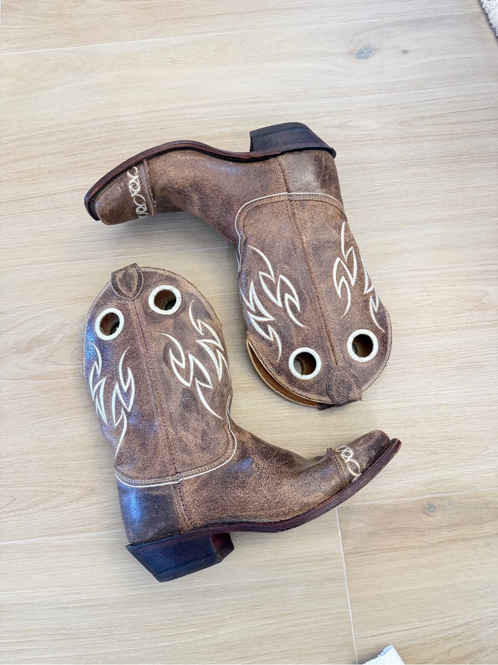 Brown Distressed Western Ranch Cowboy Boots with White Stitching - Justin boots